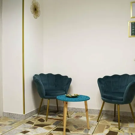 Fenty Apartment *